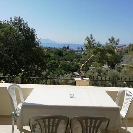 Hotel Mazi'da Denize Yakin Muğla